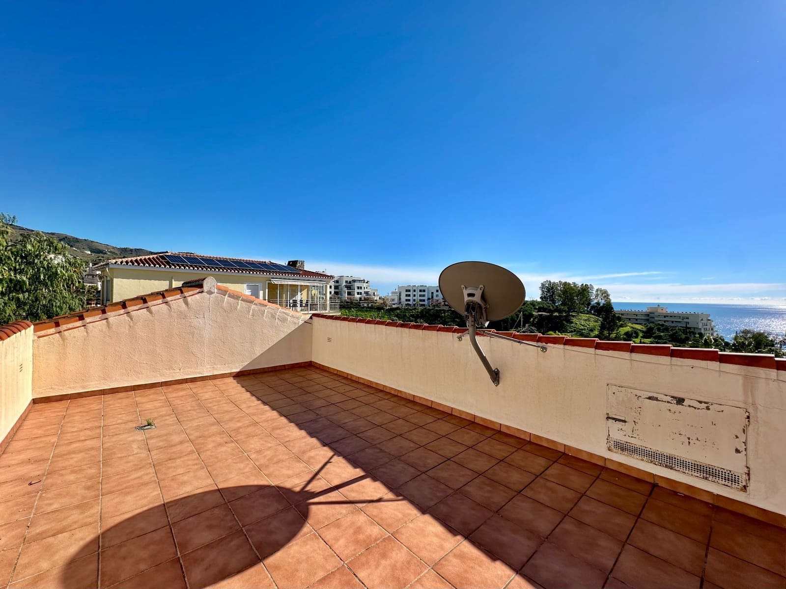 4 makuuhuone Huvila myytävänä paikassa Taramay mukana 
autotalli - 599 000 € (Ref: 9536632)