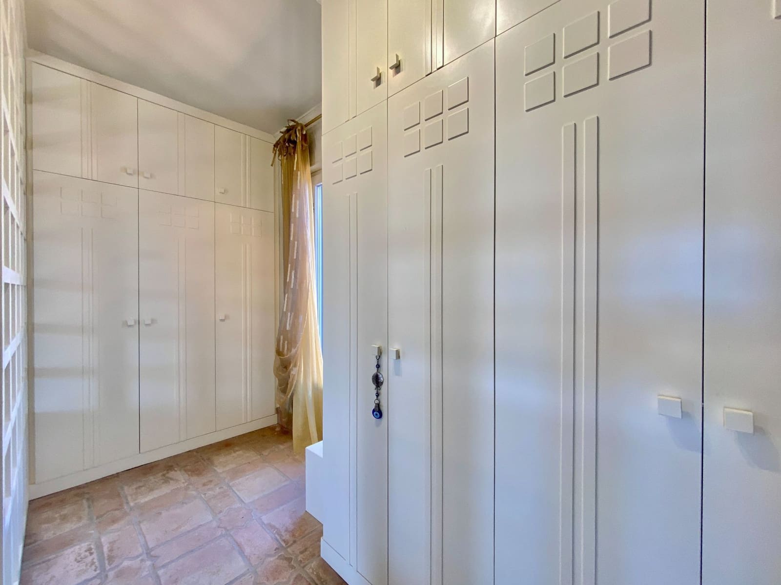 5 Zimmer Villa zu verkaufen in La Herradura mit Pool Garage - 1.695.000 € (Ref: 9536633)