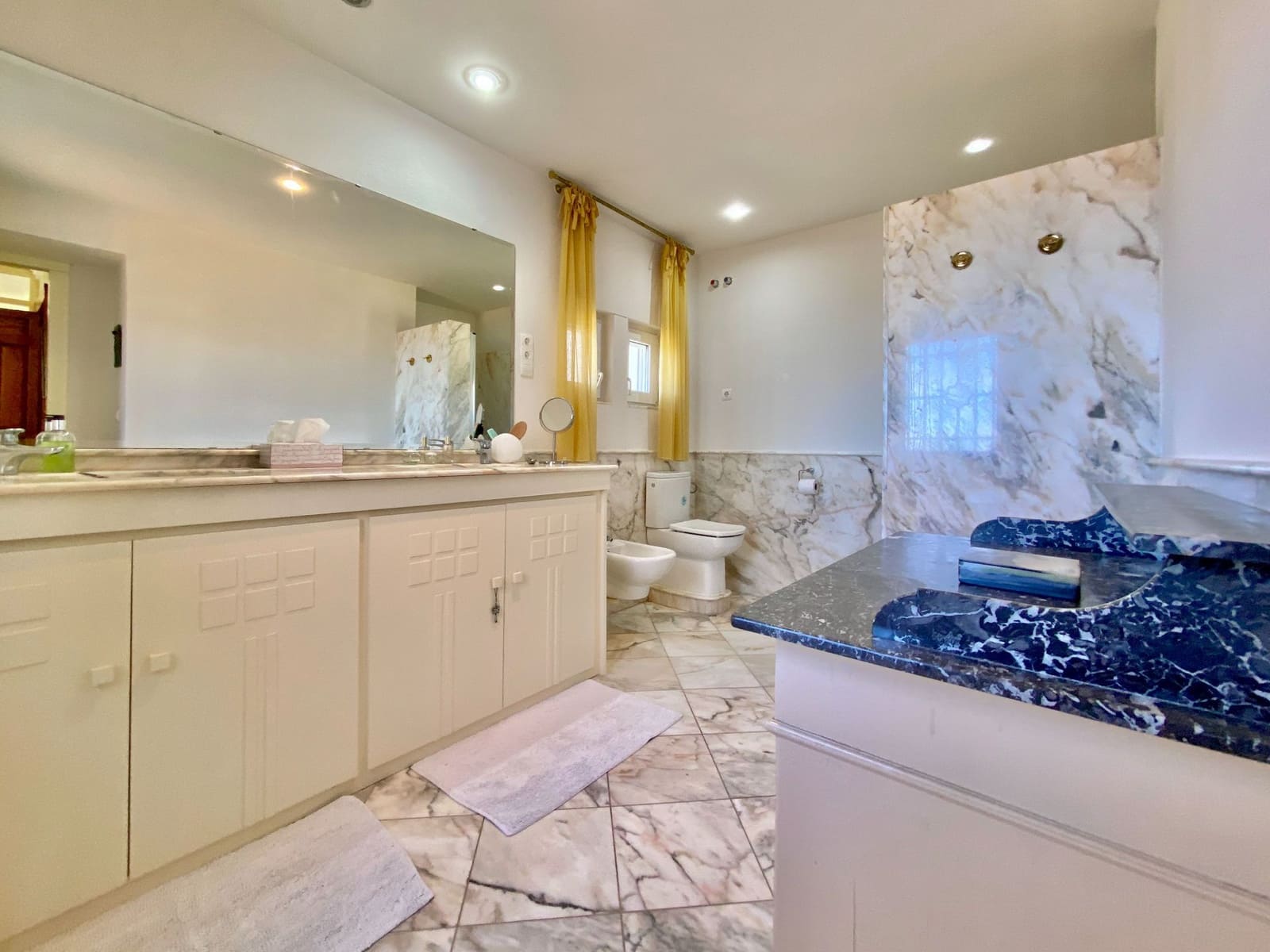 5 Zimmer Villa zu verkaufen in La Herradura mit Pool Garage - 1.695.000 € (Ref: 9536633)