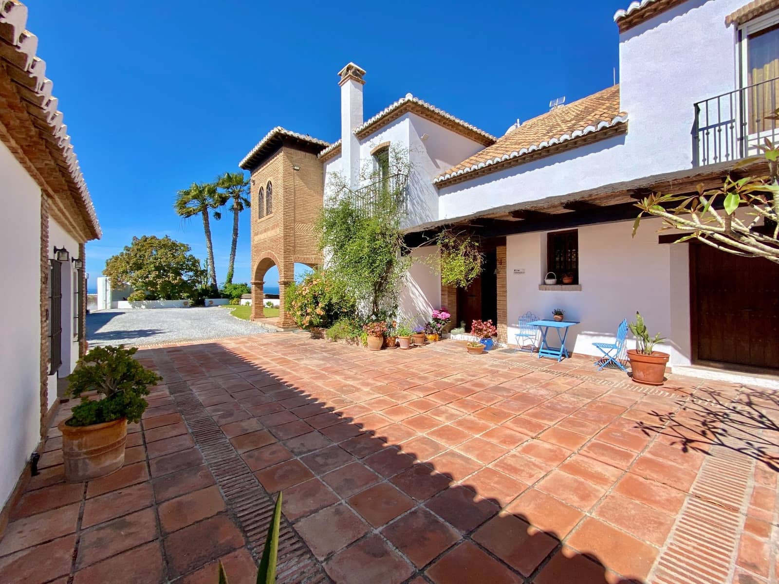 5 Zimmer Villa zu verkaufen in La Herradura mit Pool Garage - 1.695.000 € (Ref: 9536633)