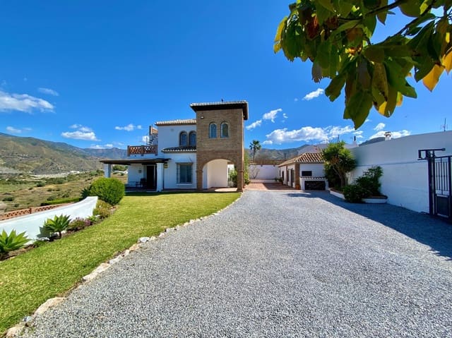 5 Zimmer Villa zu verkaufen in La Herradura, Almuñécar mit Pool Garage - 1.695.000 € (Ref: 9536633)