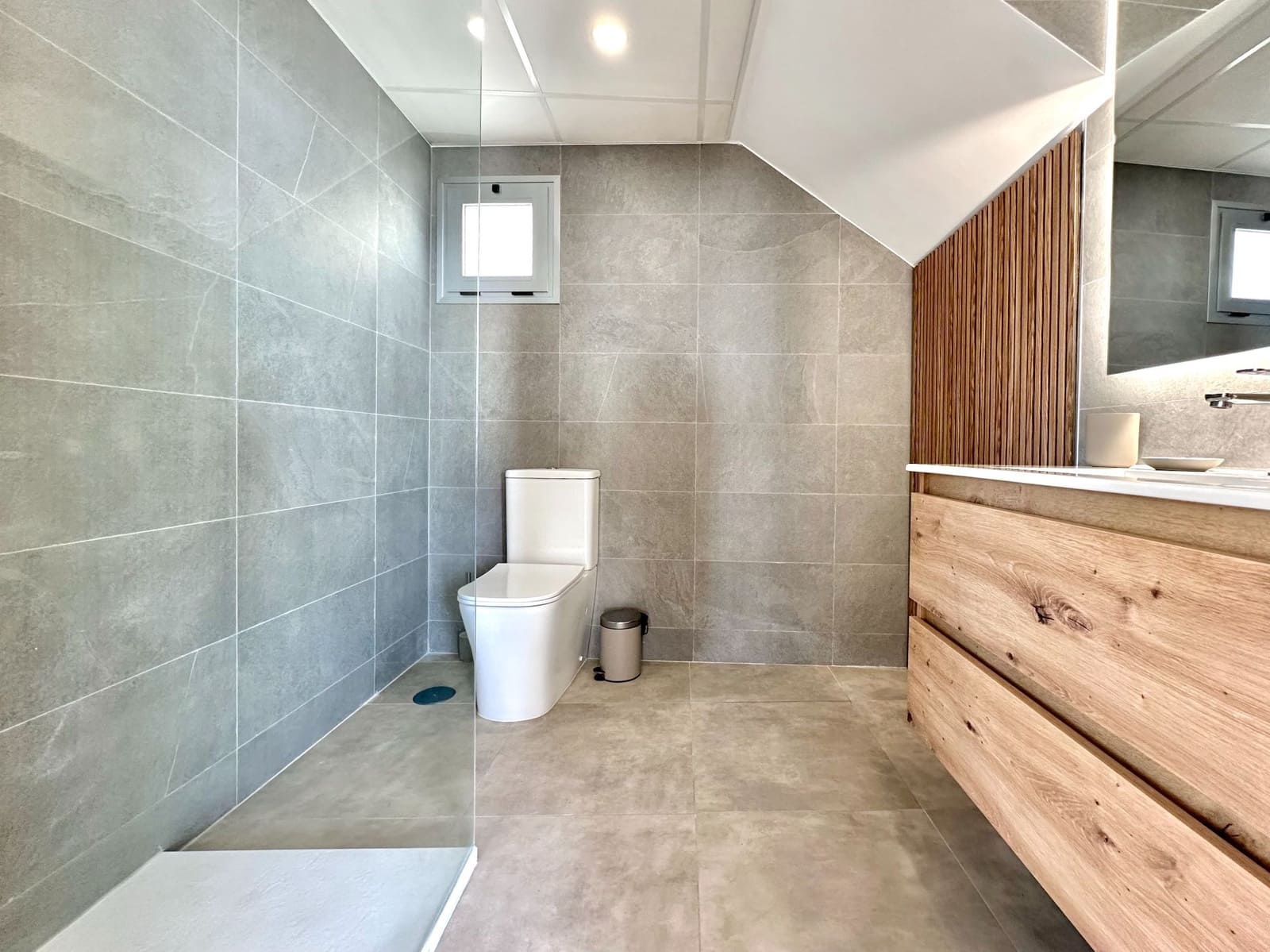 2 soveværelse Penthouse til salg i Almunecar med swimmingpool garage - € 238.000 (Ref: 9542994)