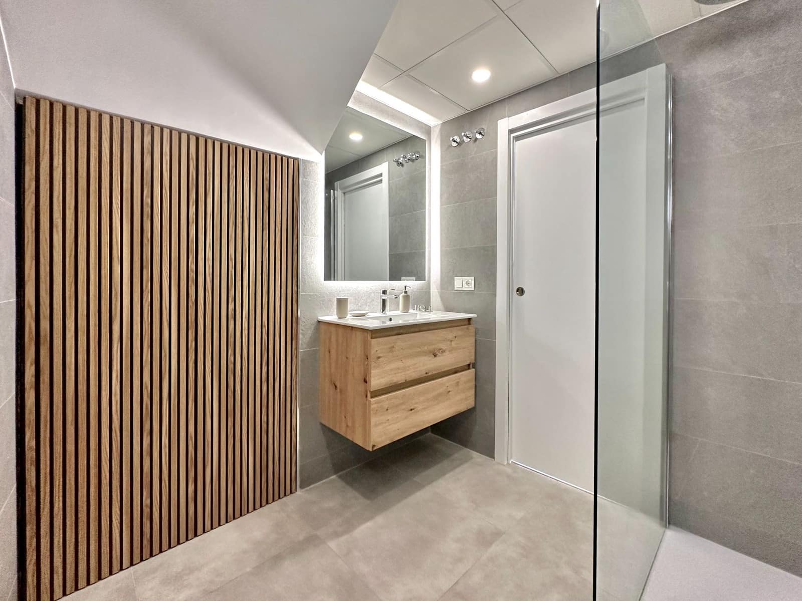 2 soveværelse Penthouse til salg i Almunecar med swimmingpool garage - € 238.000 (Ref: 9542994)