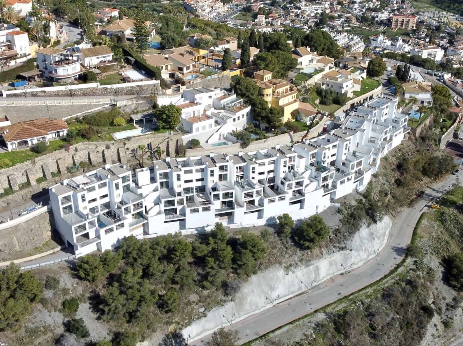 2 soveværelse Penthouse til salg i Almunecar med swimmingpool garage - € 238.000 (Ref: 9542994)