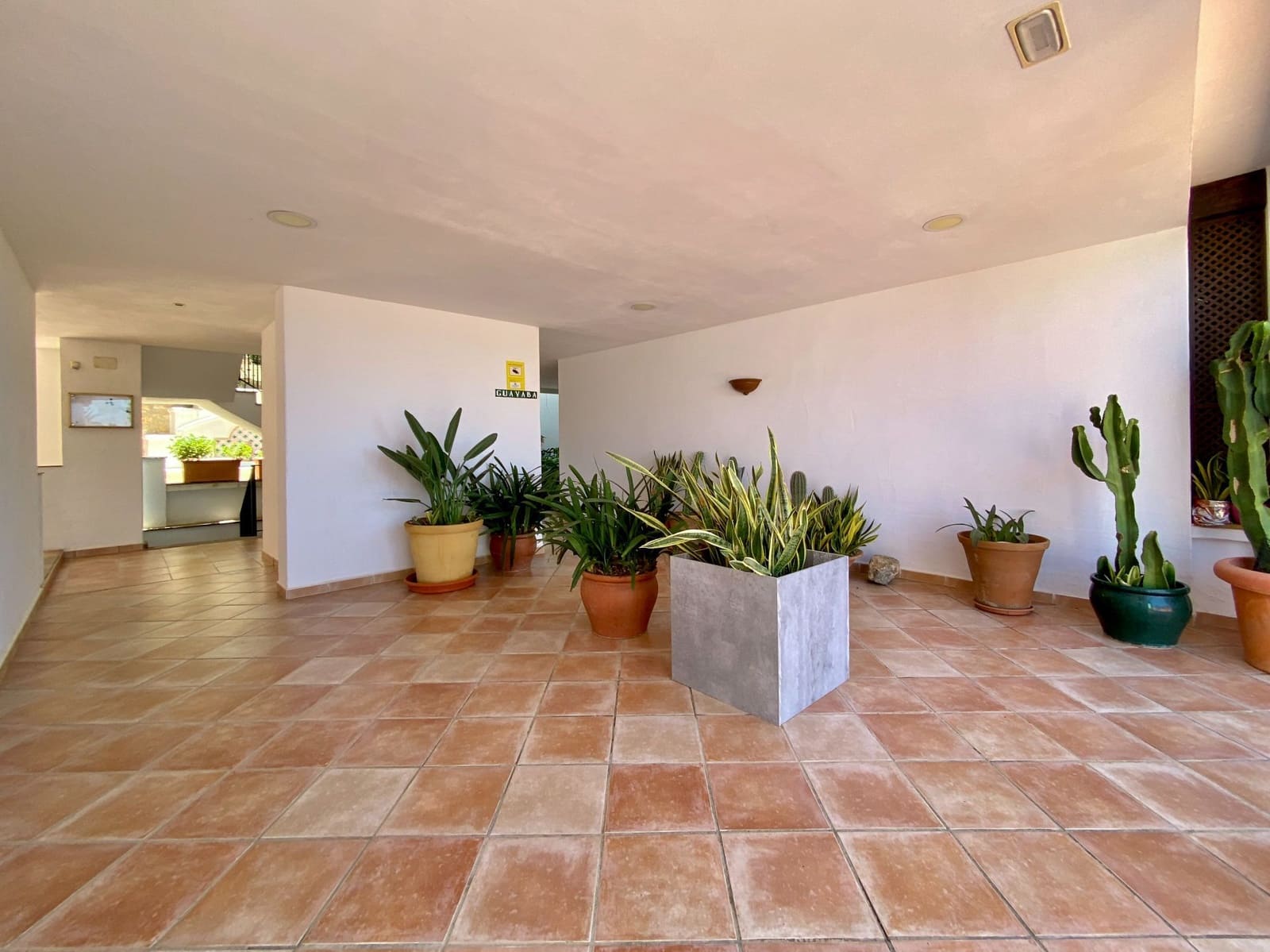 2 soverom Leilighet til salgs i Almunecar med svømmebasseng garasje - € 280 000 (Ref: 9554523)