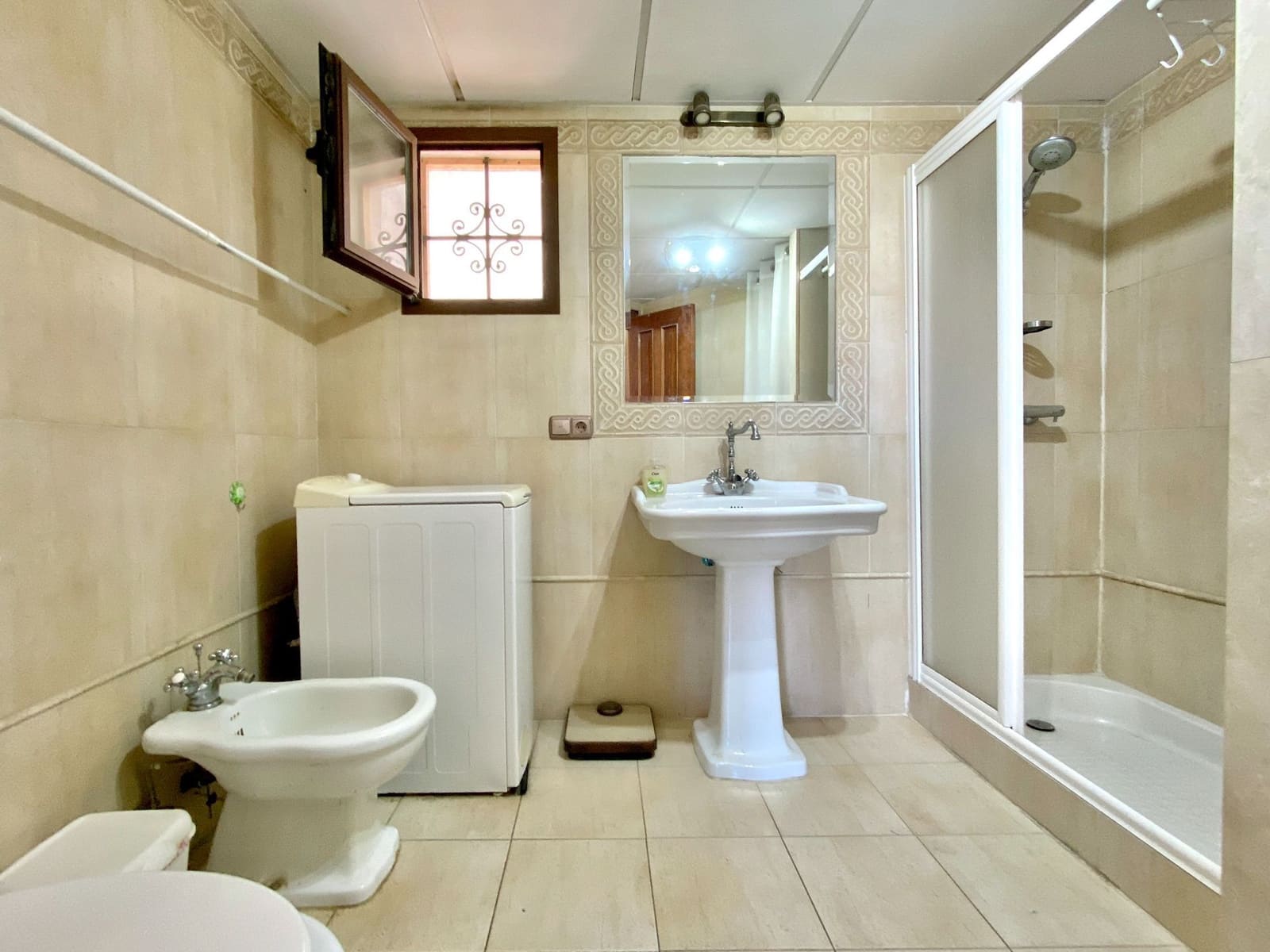 2 soverom Leilighet til salgs i Almunecar med svømmebasseng garasje - € 280 000 (Ref: 9554523)