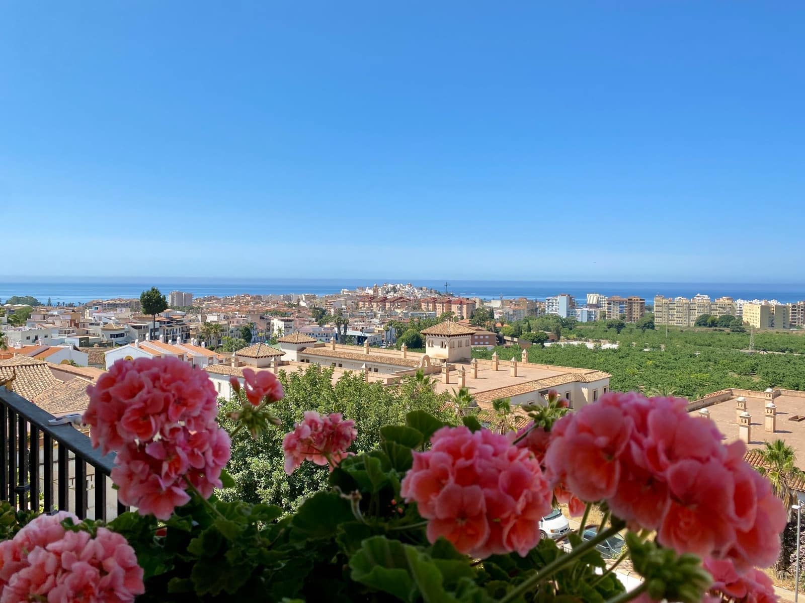 2 soverom Leilighet til salgs i Almunecar med svømmebasseng garasje - € 280 000 (Ref: 9554523)