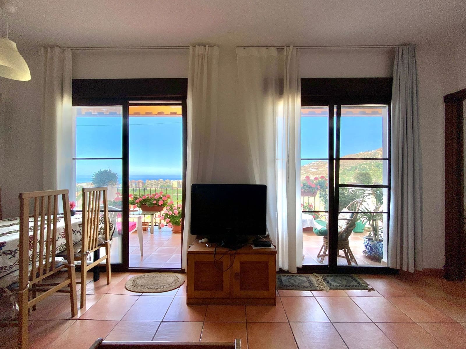 2 soverom Leilighet til salgs i Almunecar med svømmebasseng garasje - € 280 000 (Ref: 9554523)