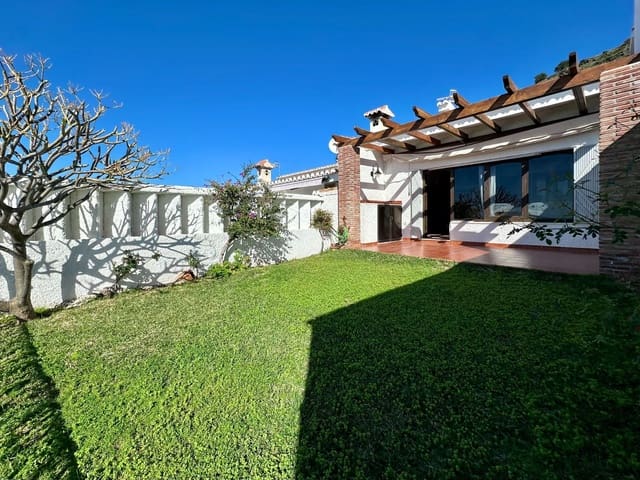 2 soveværelse Semi-Rækkehus til salg i Almuñécar med garage - € 330.000 (Ref: 9614652)