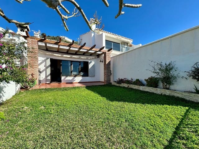 2 soveværelse Semi-Rækkehus til salg i Almuñécar med garage - € 330.000 (Ref: 9614652)