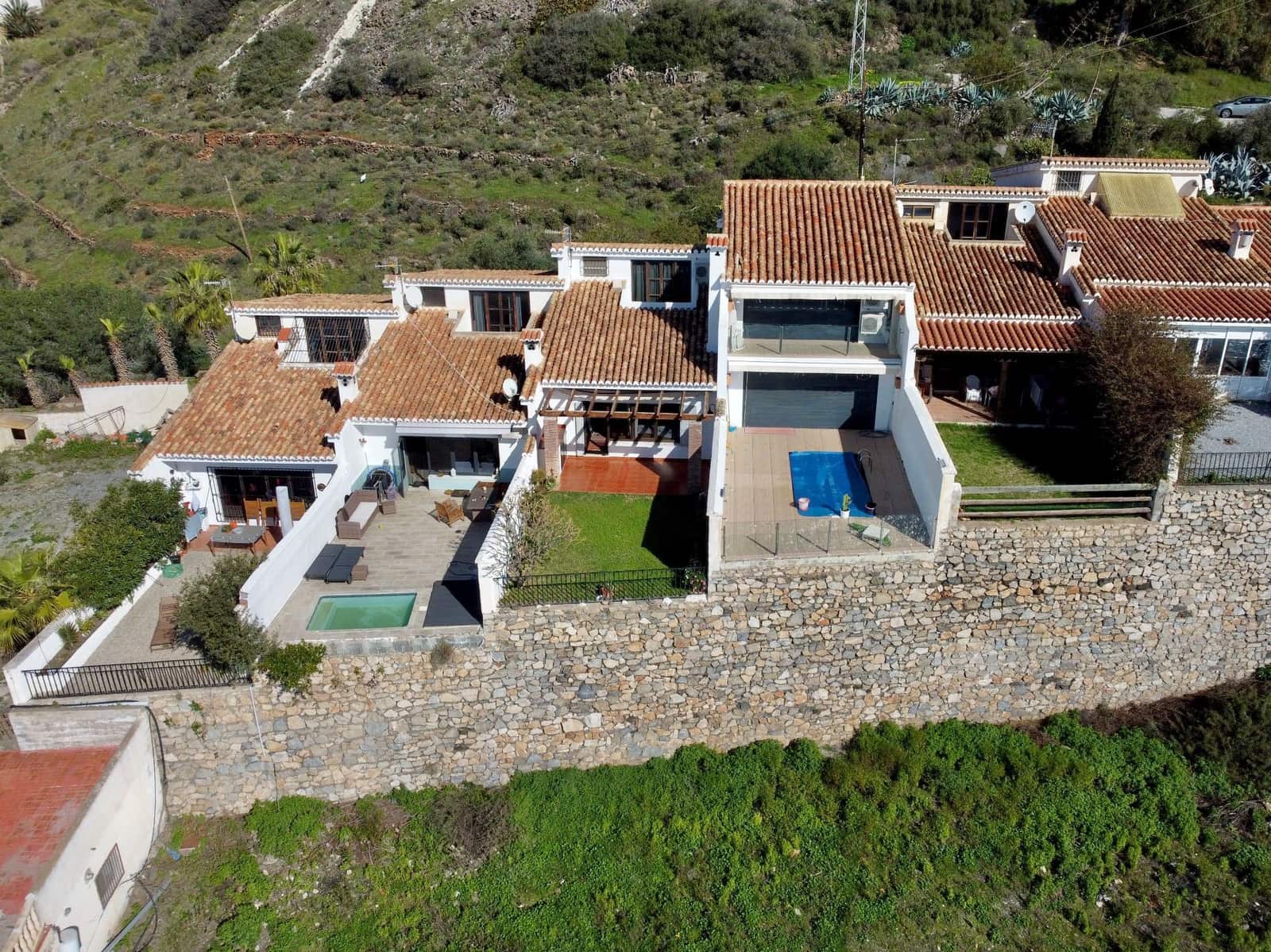 2 bedroom Semi-detached Villa for sale in Almunecar with garage - € 330,000 (Ref: 9614652)