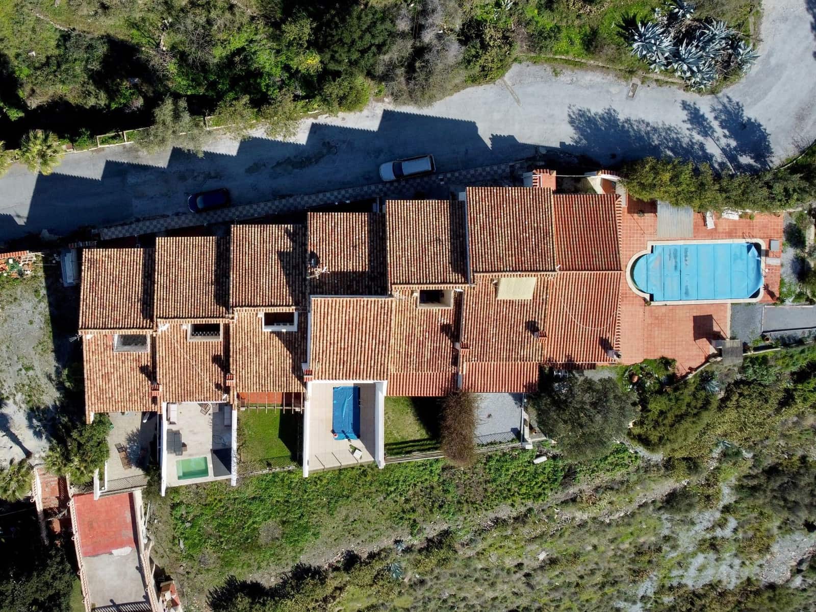 2 bedroom Semi-detached Villa for sale in Almunecar with garage - € 330,000 (Ref: 9614652)