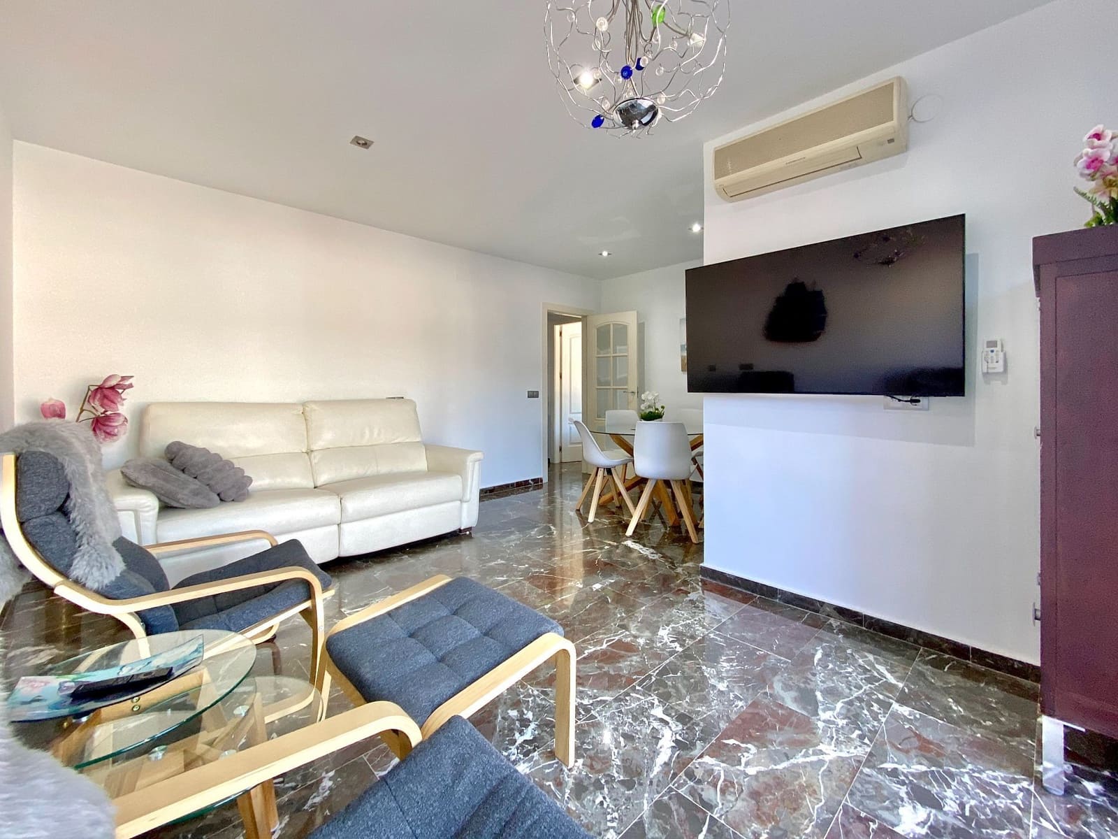 3 makuuhuone Kattohuoneisto vuokrattavana paikassa Almunecar - 1 300 € (Ref: 9620753)