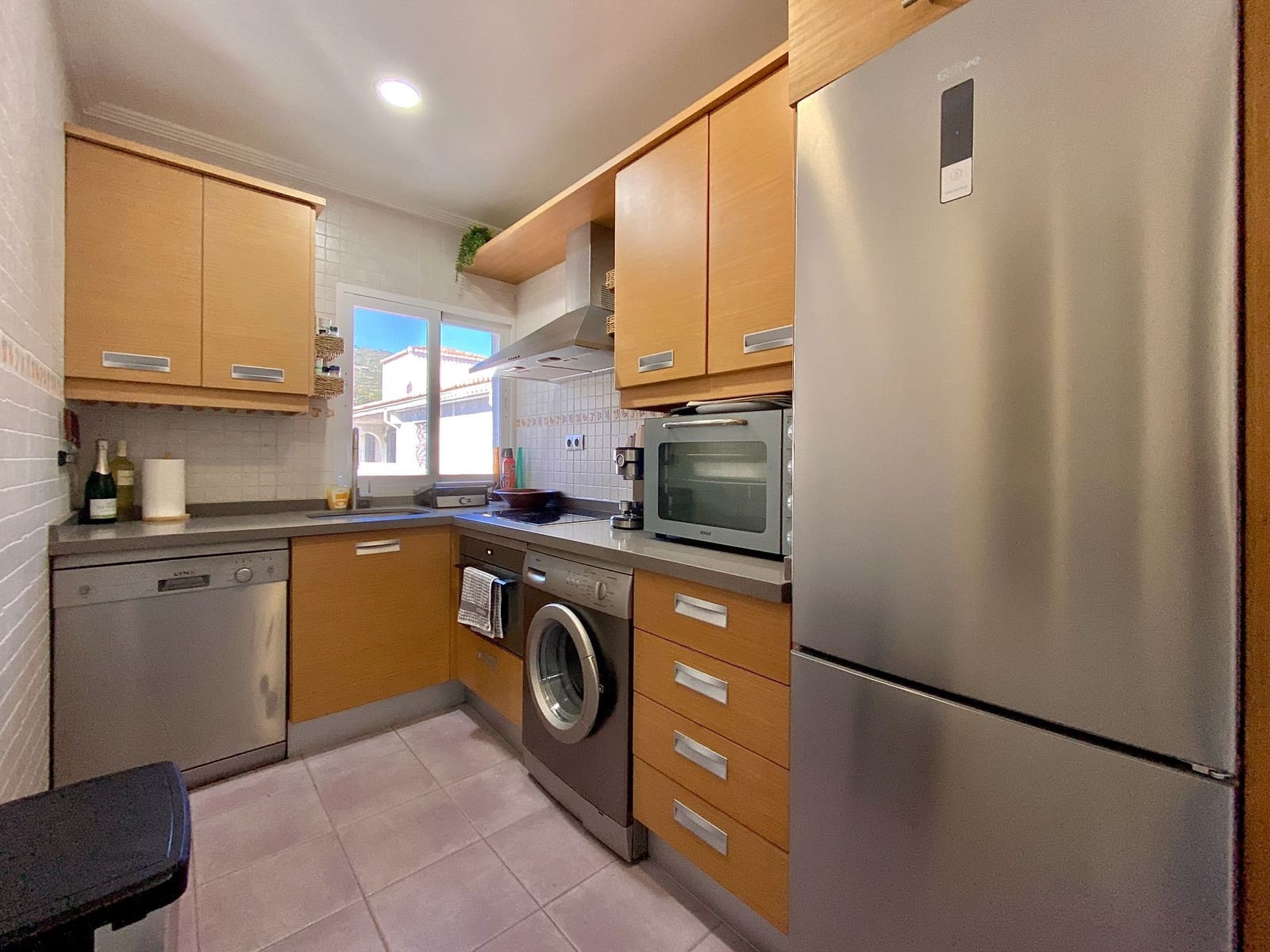 3 makuuhuone Kattohuoneisto vuokrattavana paikassa Almunecar - 1 300 € (Ref: 9620753)