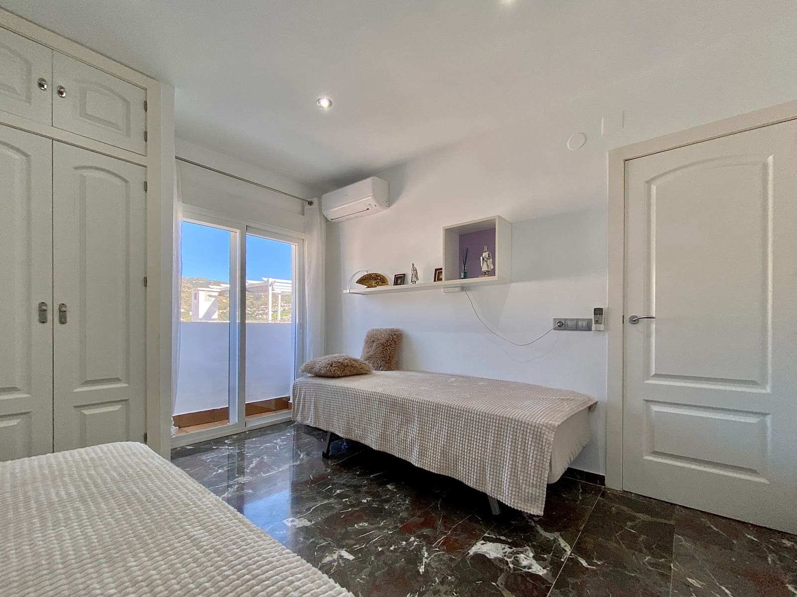 3 makuuhuone Kattohuoneisto vuokrattavana paikassa Almunecar - 1 300 € (Ref: 9620753)