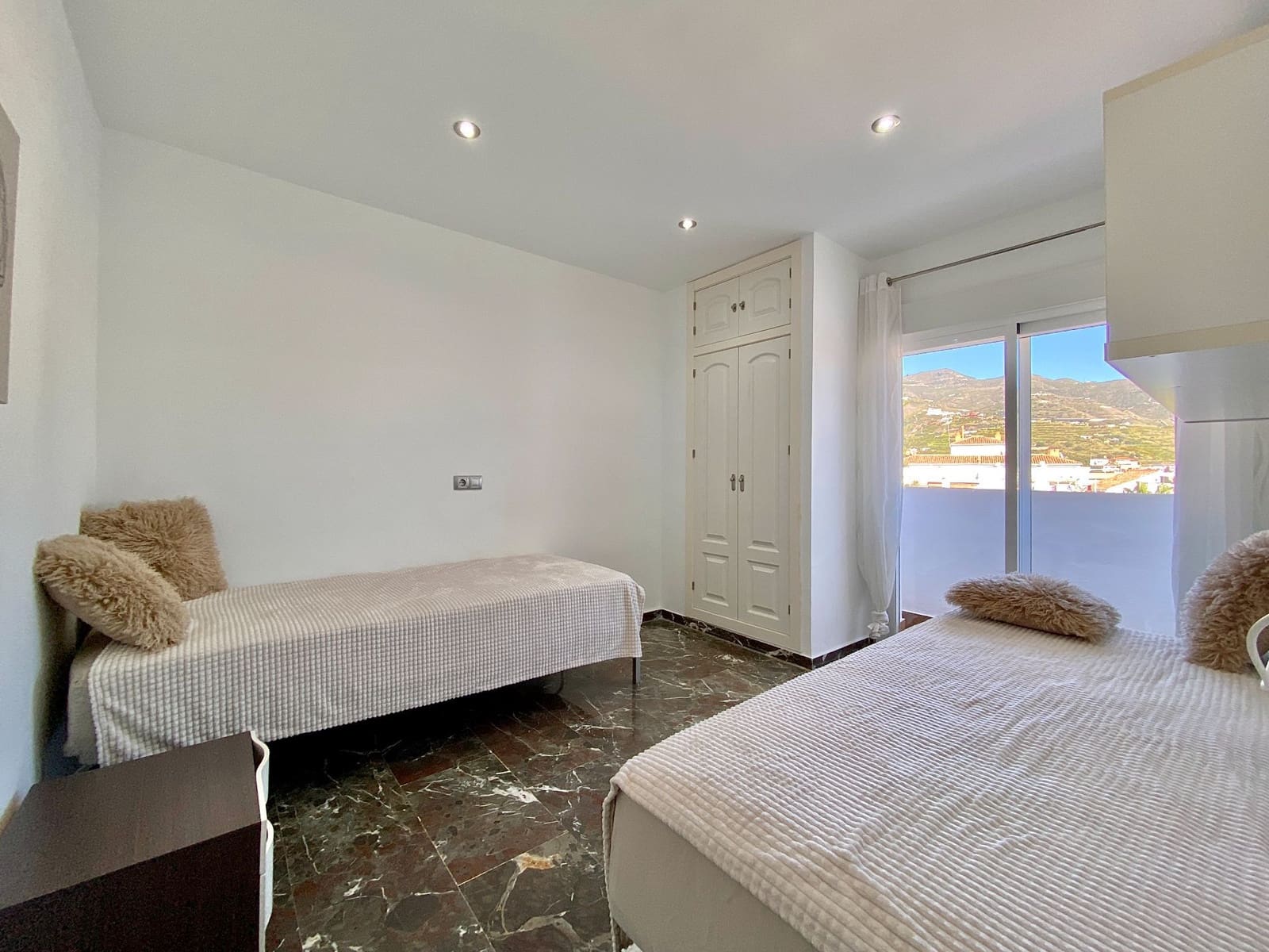 3 makuuhuone Kattohuoneisto vuokrattavana paikassa Almunecar - 1 300 € (Ref: 9620753)