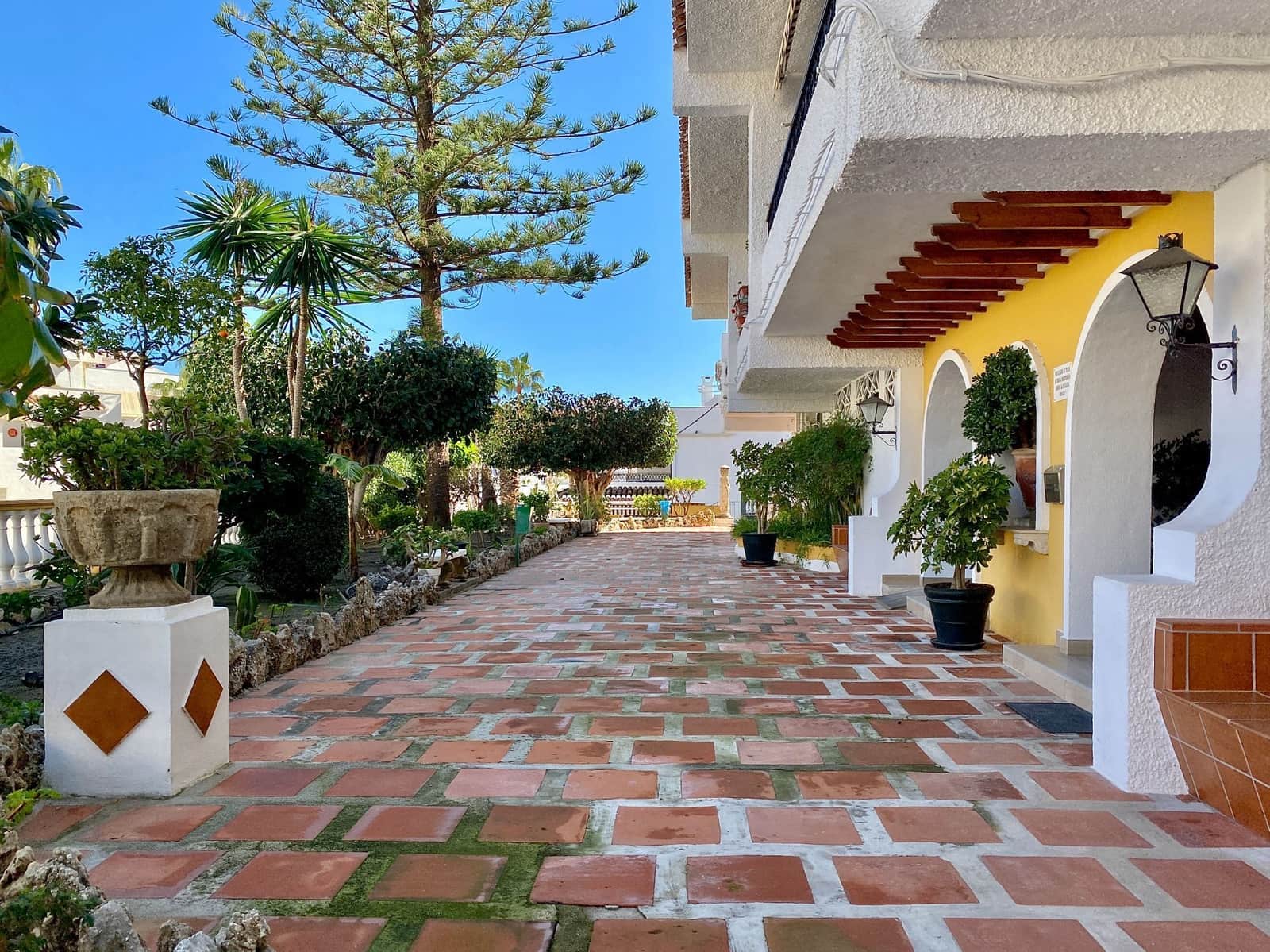 3 makuuhuone Kattohuoneisto vuokrattavana paikassa Almunecar - 1 300 € (Ref: 9620753)