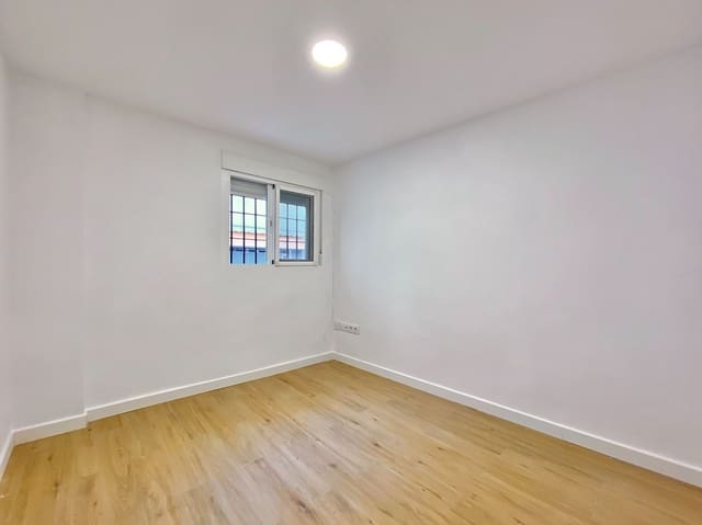 2 slaapkamer Appartement te huur in Almuñécar - € 550 (Ref: 9640037)