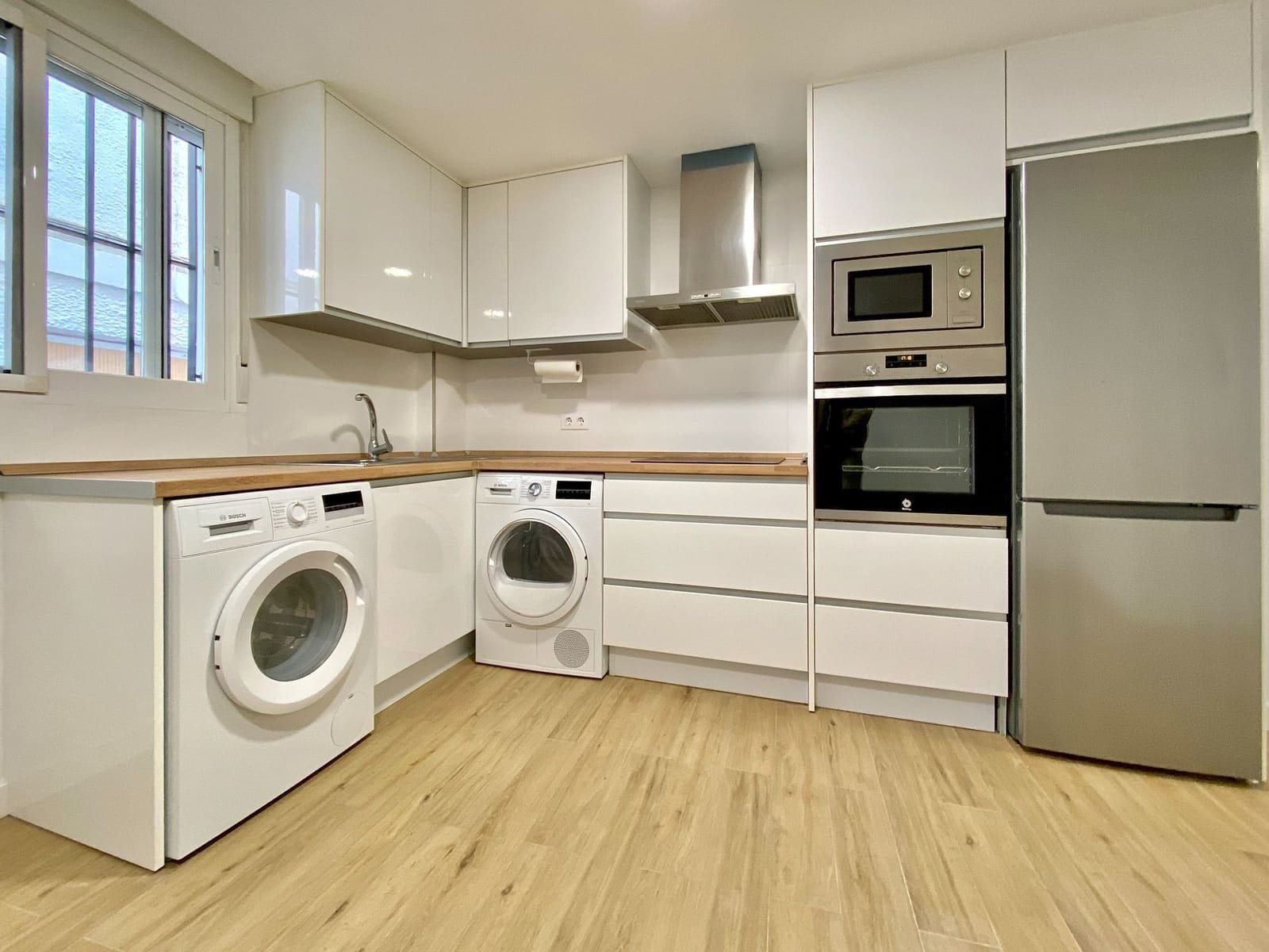 2 slaapkamer Appartement te huur in Almunecar - € 550 (Ref: 9640037)