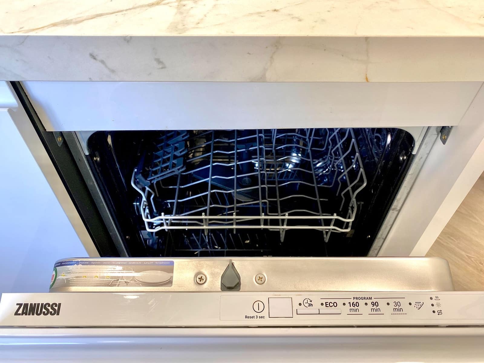 1 sypialnia Apartament na sprzedaż w Almunecar z basenem garażem - 269 000 € (Ref: 9682343)