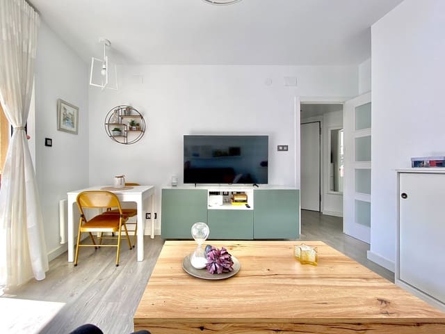 1 sypialnia Apartament na sprzedaż w Almuñécar z basenem garażem - 269 000 € (Ref: 9682343)