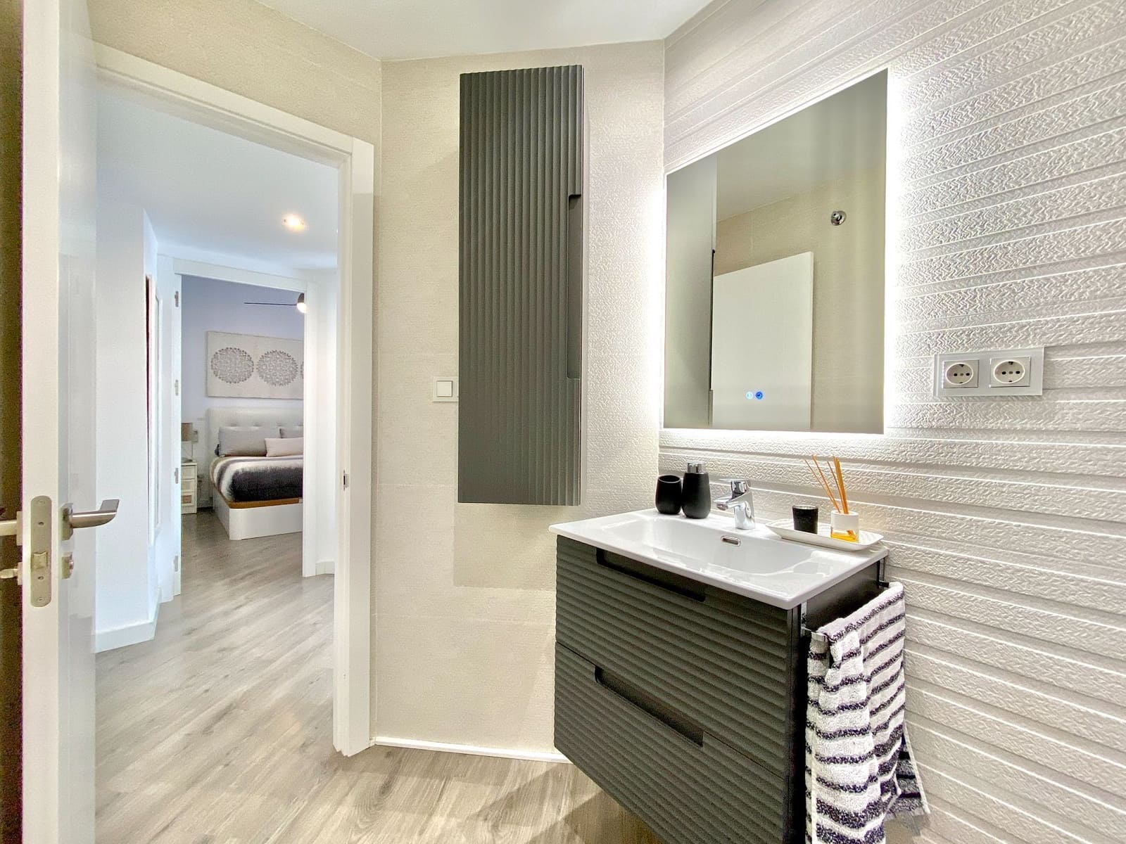 1 sypialnia Apartament na sprzedaż w Almunecar z basenem garażem - 269 000 € (Ref: 9682343)