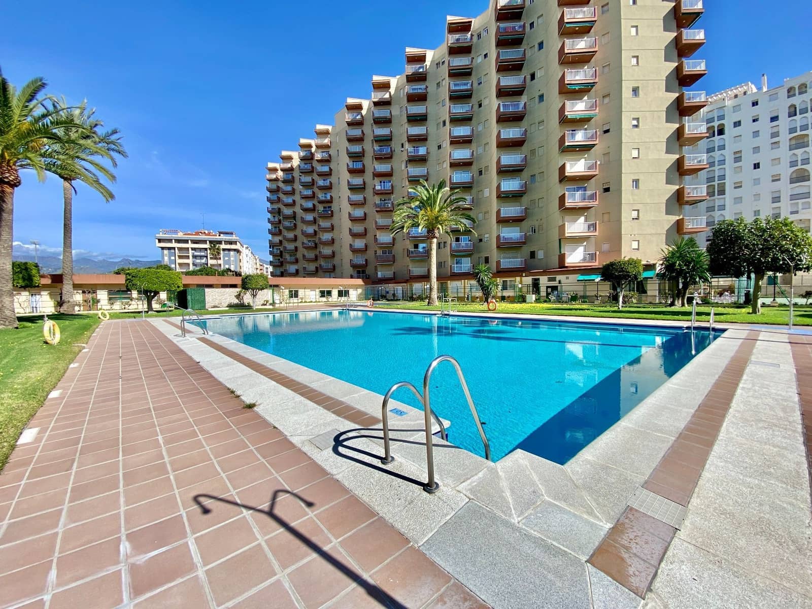 1 sypialnia Apartament na sprzedaż w Almunecar z basenem garażem - 269 000 € (Ref: 9682343)