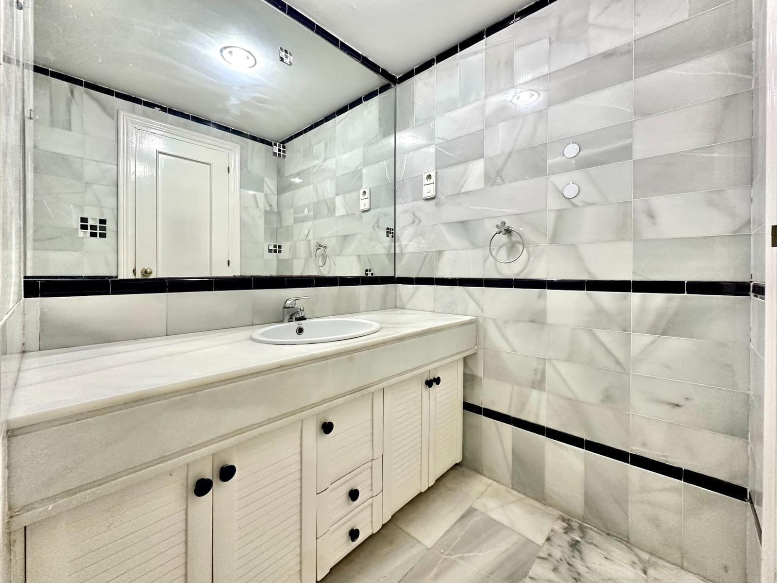 3 sovrum Lägenhet till salu i Almunecar - 300 000 € (Ref: 9741476)