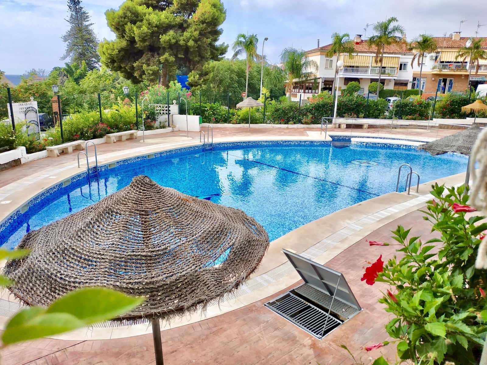 2 bedroom Apartment for rent in Almunecar with pool garage - € 700 (Ref: 9755280)