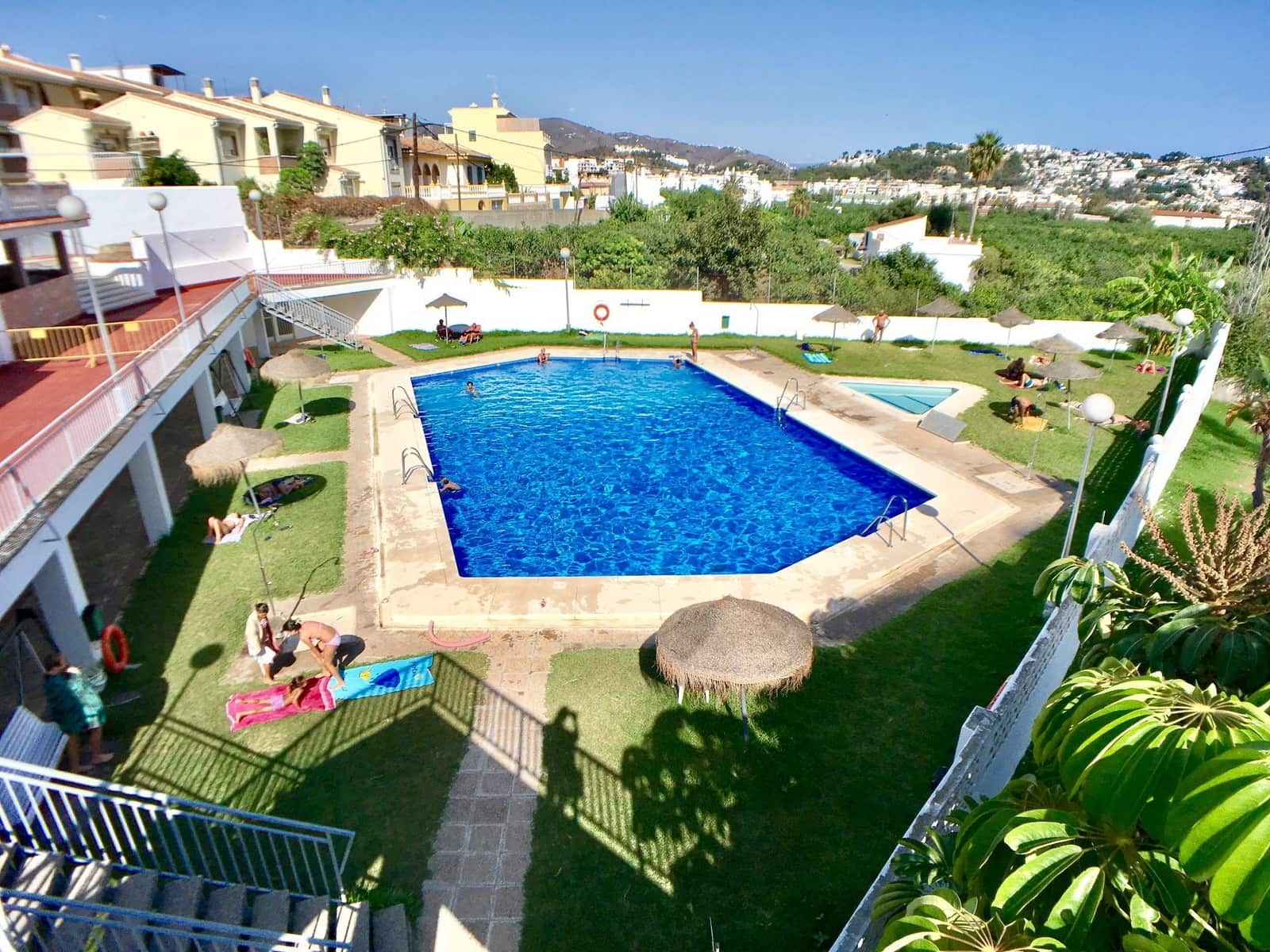 2 bedroom Apartment for rent in Almunecar with pool garage - € 700 (Ref: 9755280)
