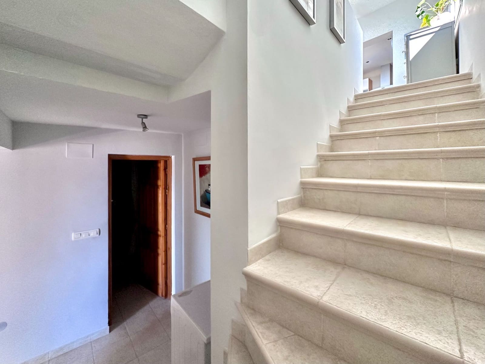 3 bedroom Villa for sale in Salobrena with pool garage - € 575,000 (Ref: 9765019)