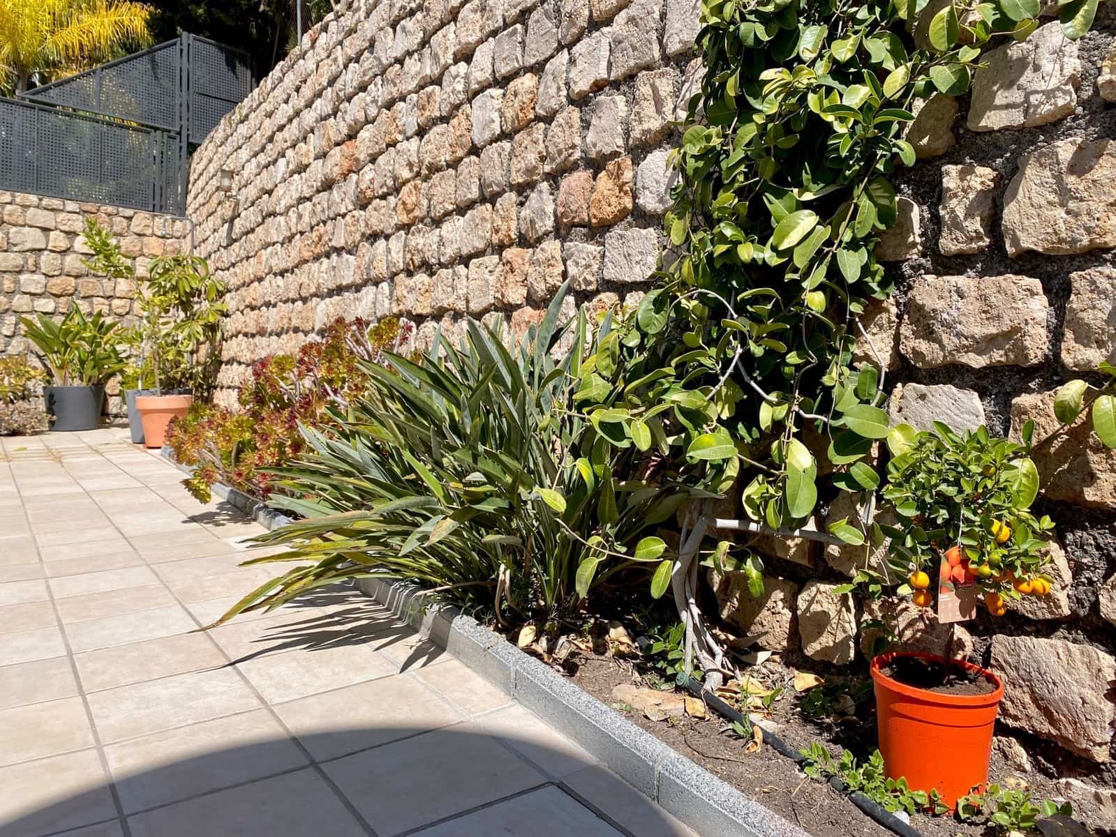 3 bedroom Villa for sale in Salobrena with pool garage - € 575,000 (Ref: 9765019)