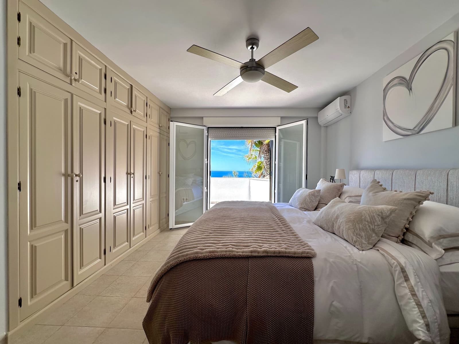 3 bedroom Villa for sale in Salobrena with pool garage - € 575,000 (Ref: 9765019)