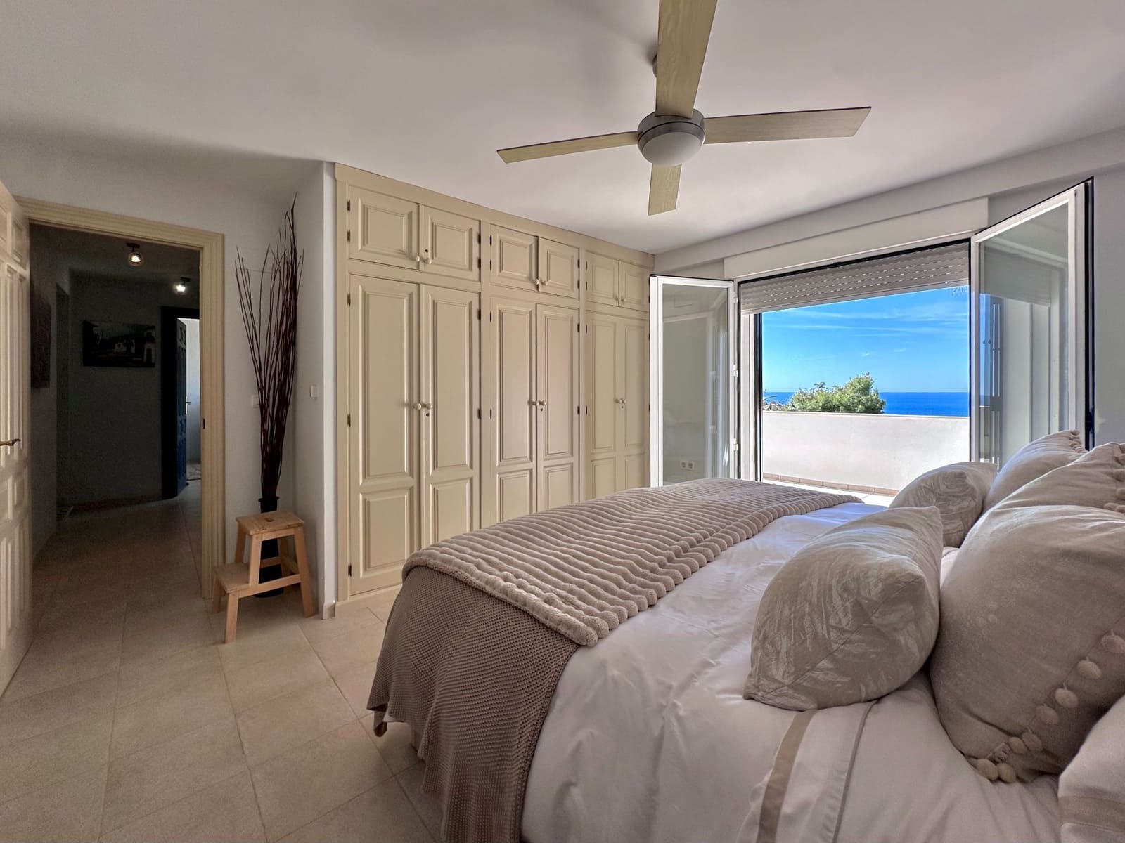 3 bedroom Villa for sale in Salobrena with pool garage - € 575,000 (Ref: 9765019)