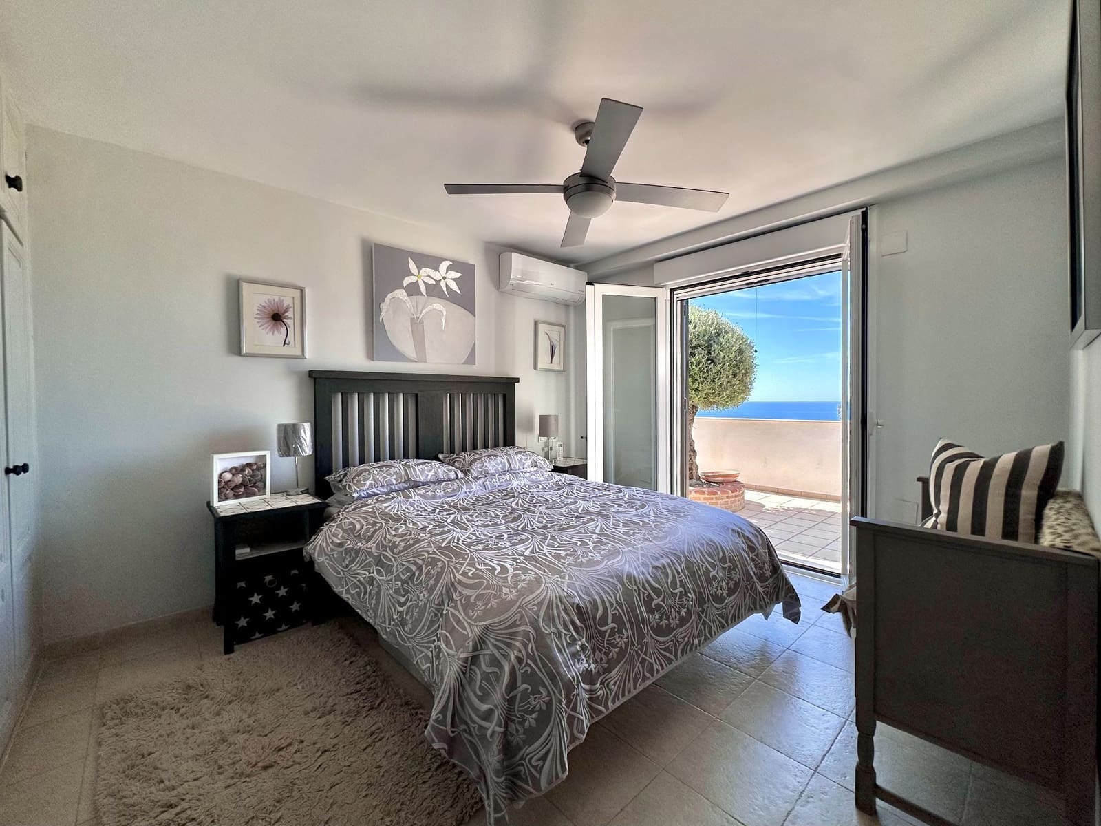 3 bedroom Villa for sale in Salobrena with pool garage - € 575,000 (Ref: 9765019)