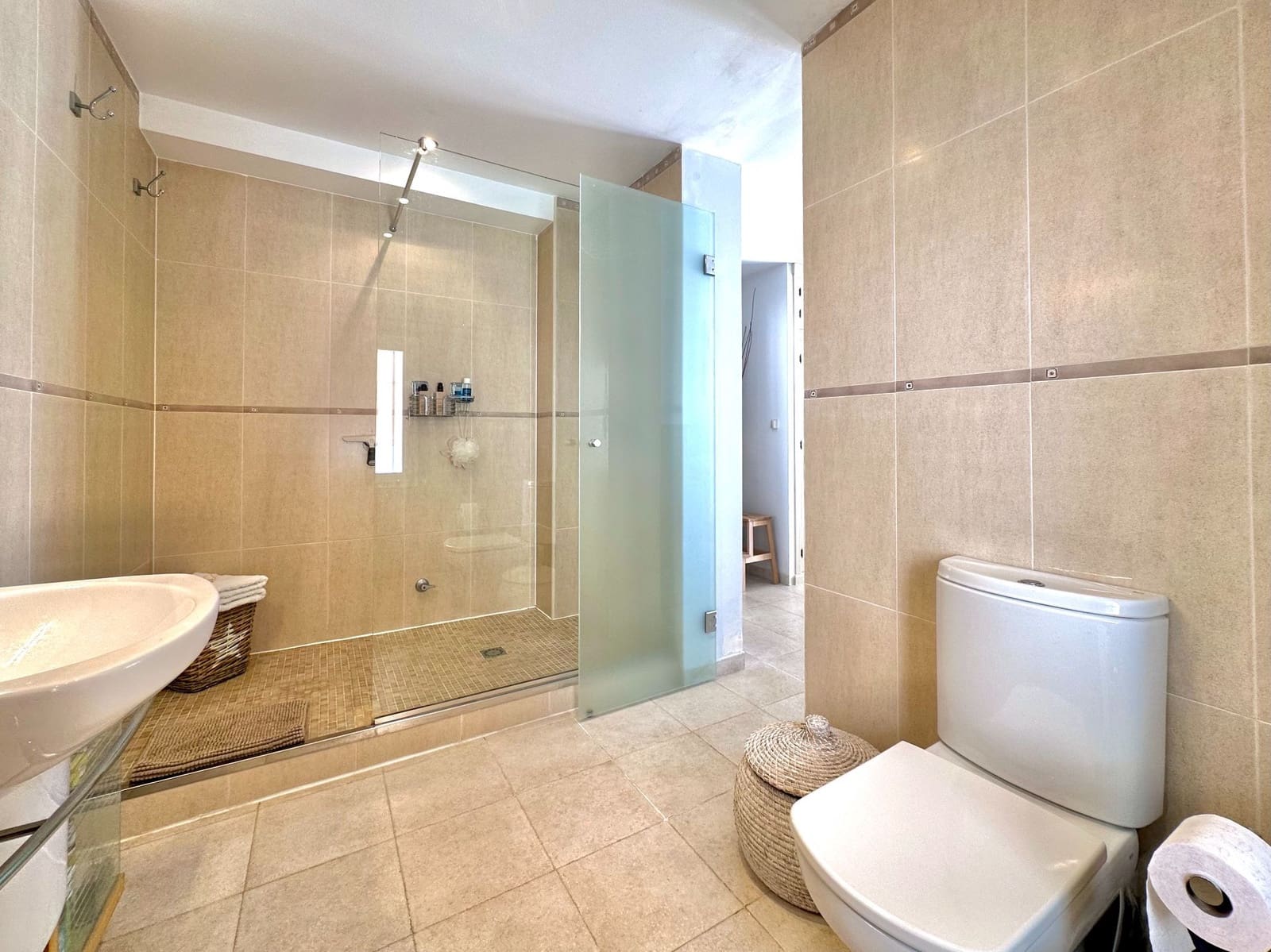 3 bedroom Villa for sale in Salobrena with pool garage - € 575,000 (Ref: 9765019)