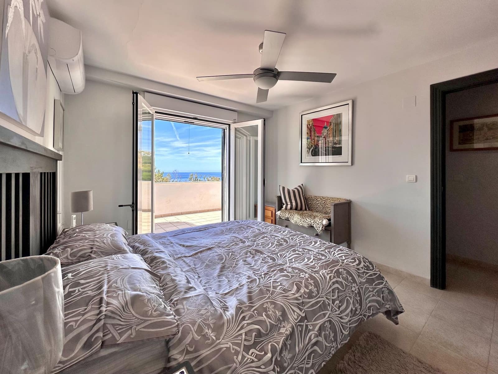 3 bedroom Villa for sale in Salobrena with pool garage - € 575,000 (Ref: 9765019)