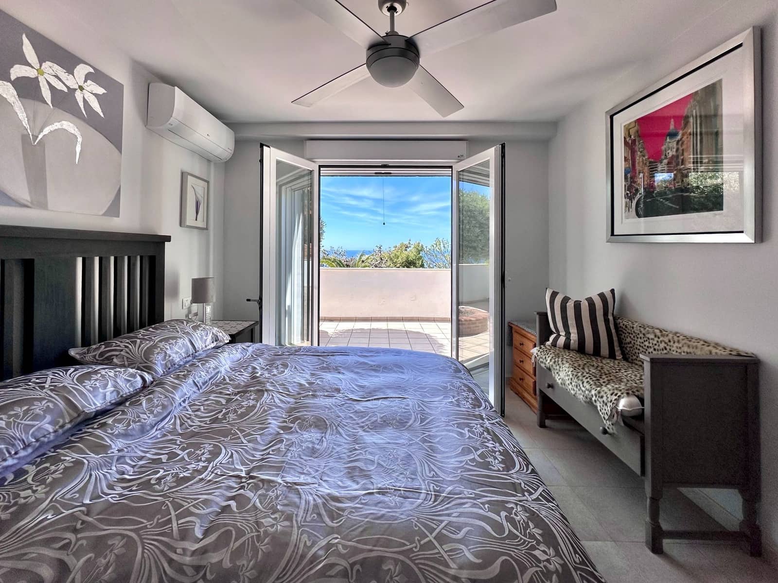 3 bedroom Villa for sale in Salobrena with pool garage - € 575,000 (Ref: 9765019)