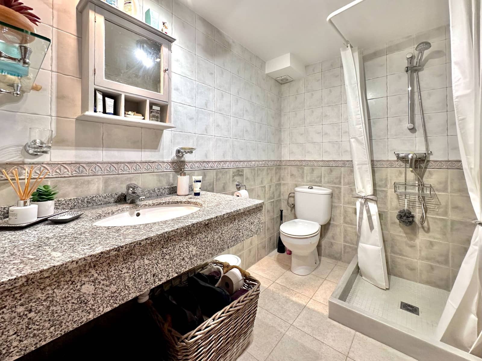 3 bedroom Villa for sale in Salobrena with pool garage - € 575,000 (Ref: 9765019)