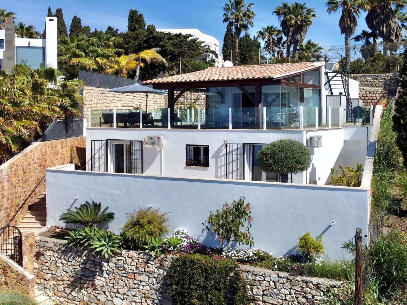 3 bedroom Villa for sale in Salobrena with pool garage - € 575,000 (Ref: 9765019)