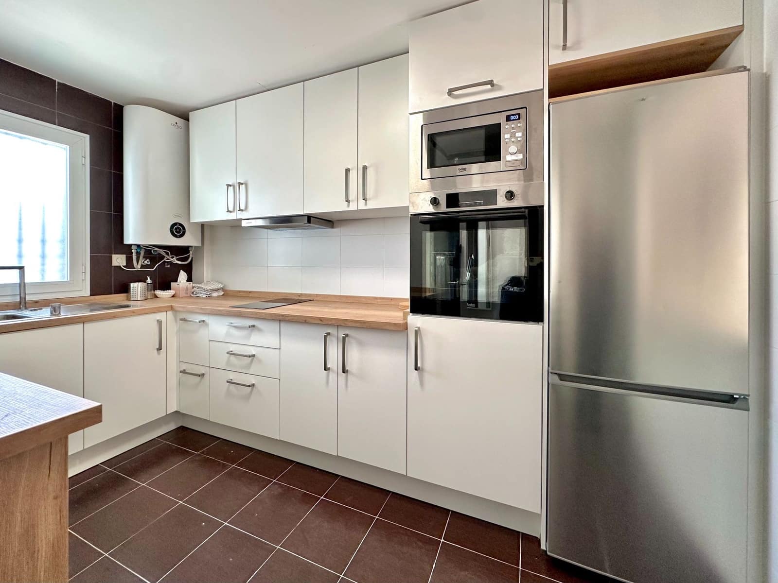 2 bedroom Semi-detached Villa for sale in Almunecar with garage - € 269,000 (Ref: 9840070)