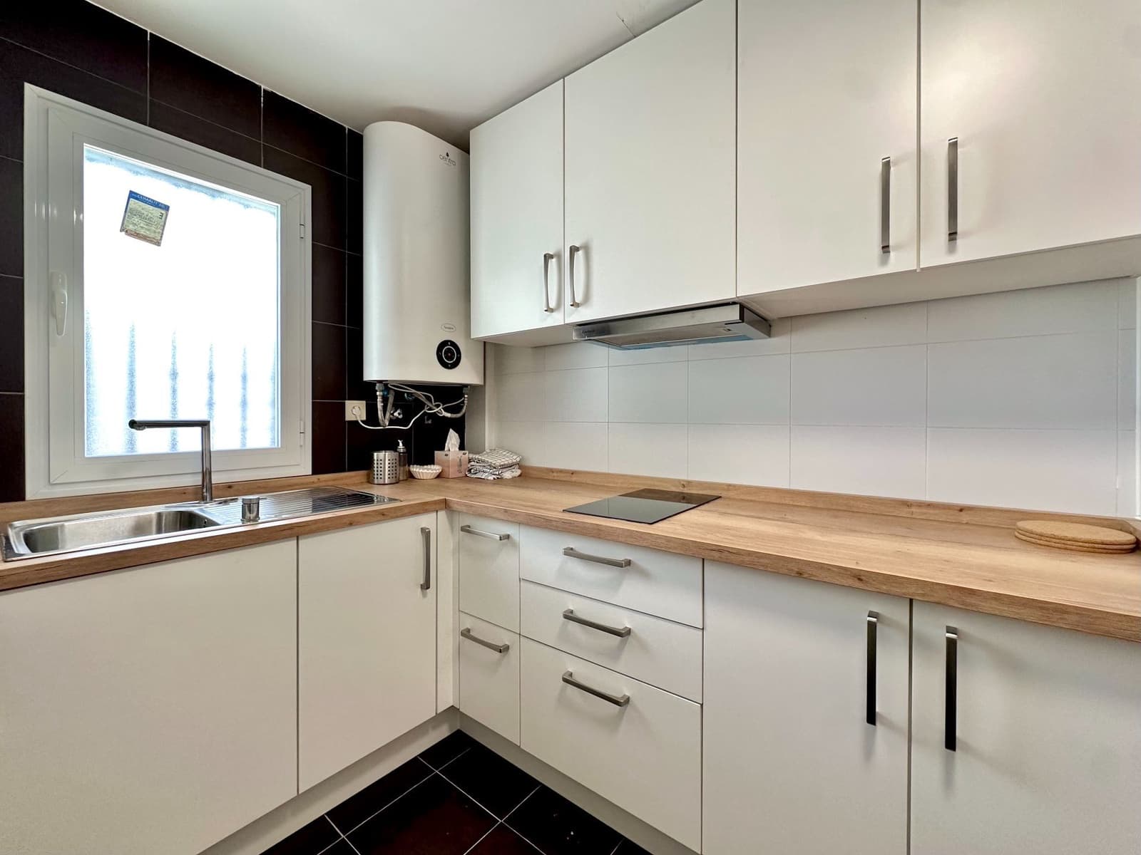 2 bedroom Semi-detached Villa for sale in Almunecar with garage - € 269,000 (Ref: 9840070)