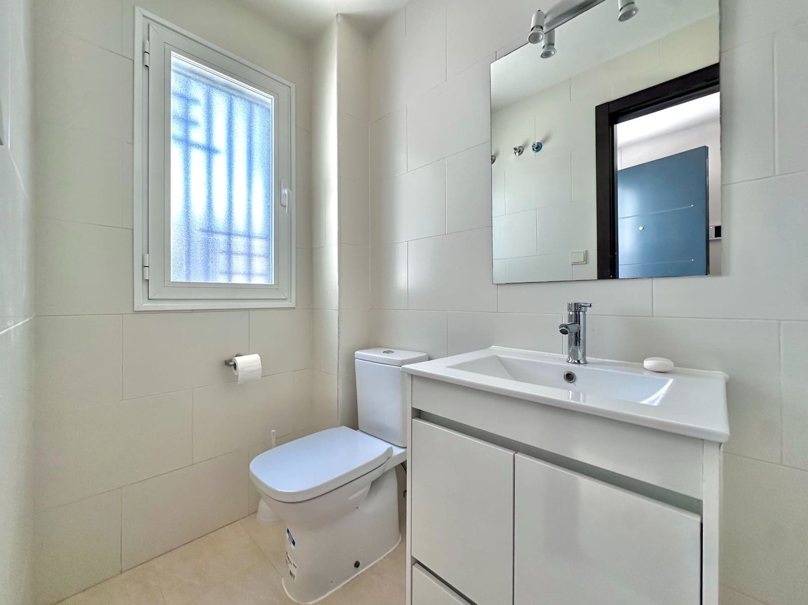 2 bedroom Semi-detached Villa for sale in Almunecar with garage - € 269,000 (Ref: 9840070)