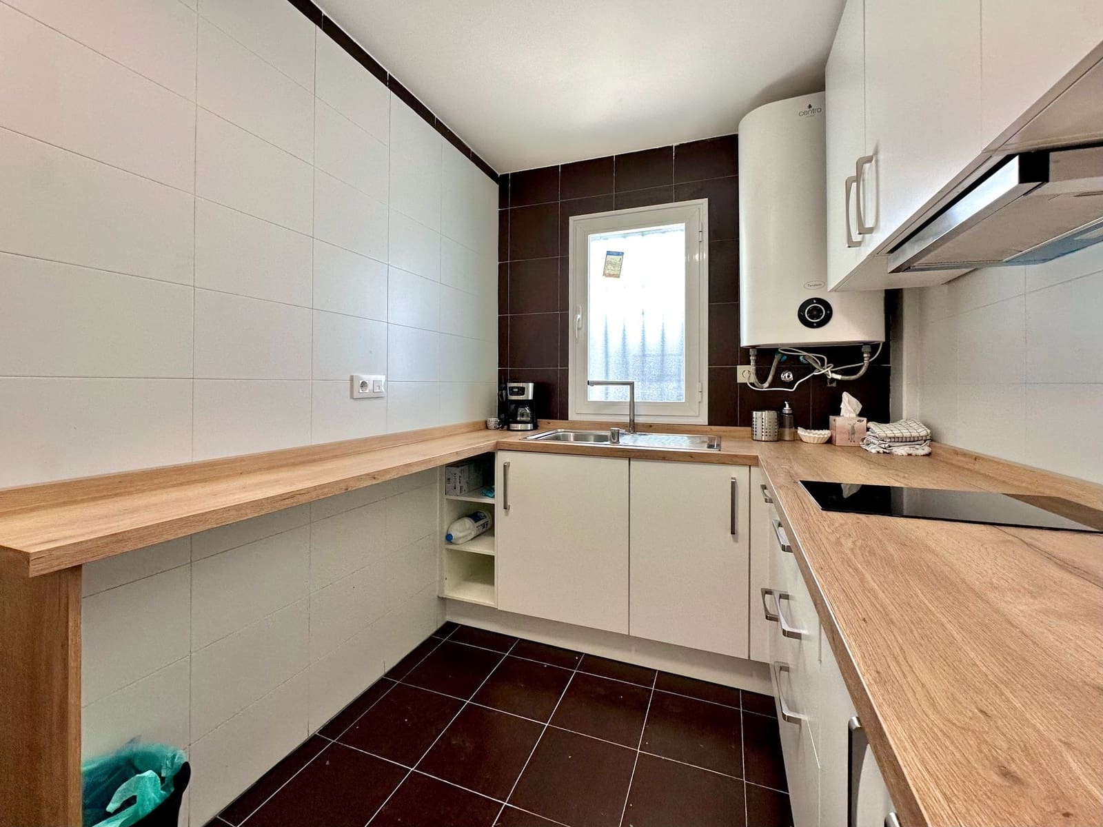 2 bedroom Semi-detached Villa for sale in Almunecar with garage - € 269,000 (Ref: 9840070)