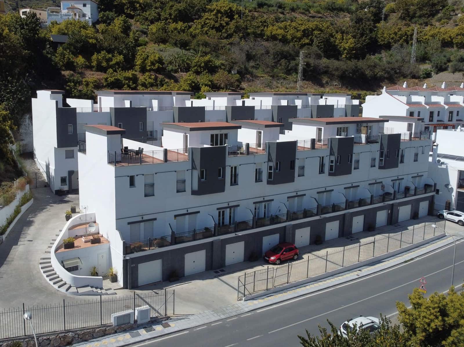 2 bedroom Semi-detached Villa for sale in Almunecar with garage - € 269,000 (Ref: 9840070)