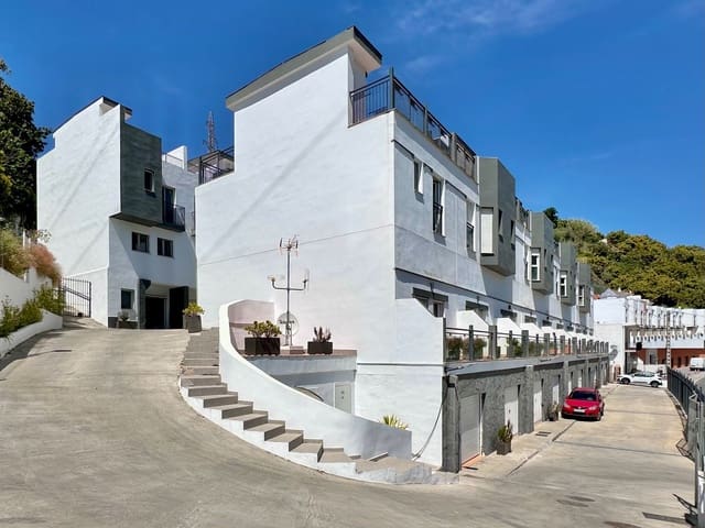 2 soveværelse Semi-Rækkehus til salg i Almuñécar med garage - € 269.000 (Ref: 9840070)