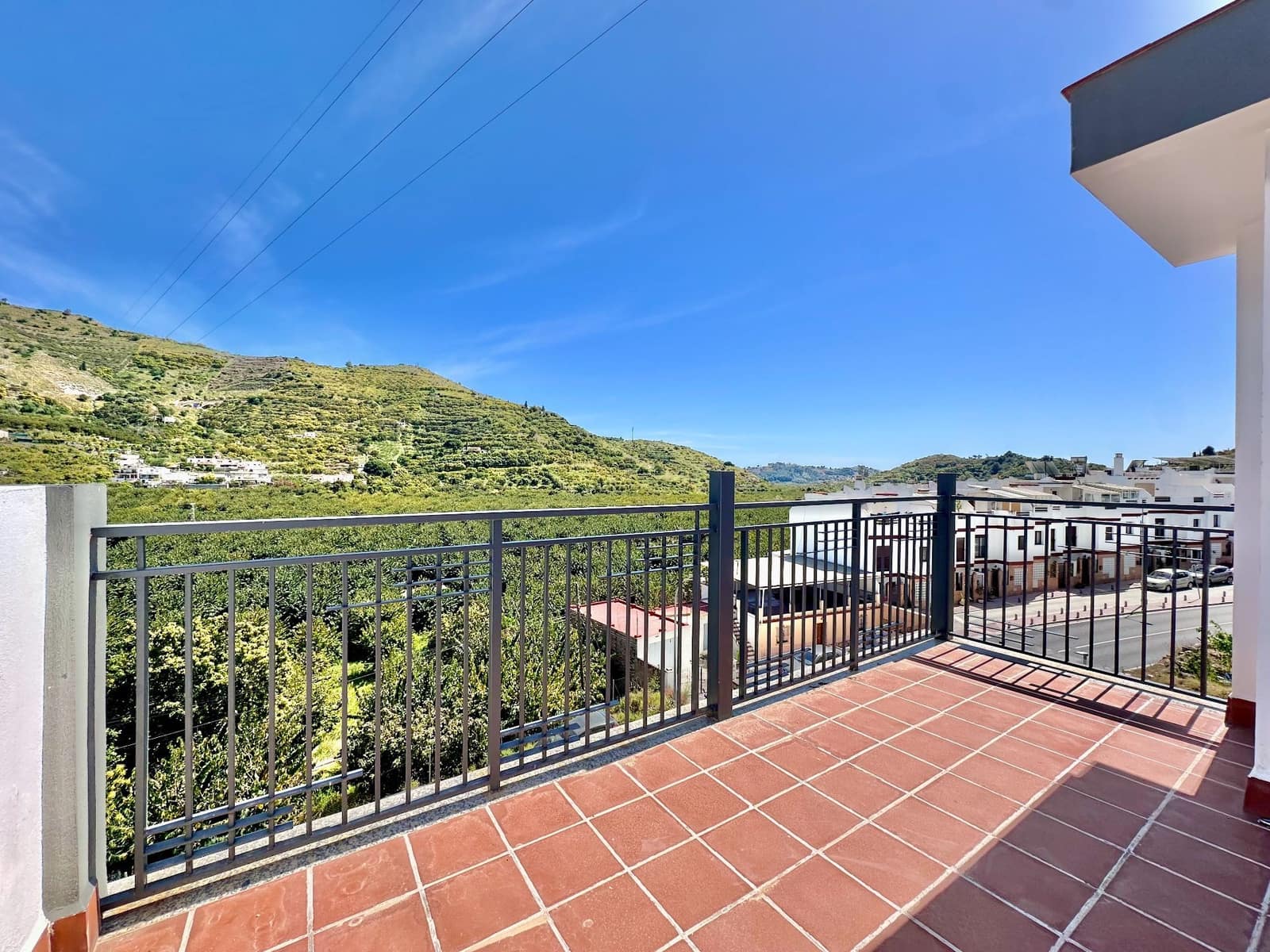 2 bedroom Semi-detached Villa for sale in Almunecar with garage - € 269,000 (Ref: 9840070)