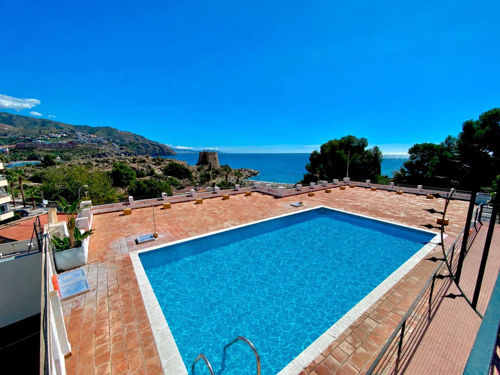3 chambre Appartement à vendre à Almunecar avec piscine garage - 269 000 € (Ref: 9850903)