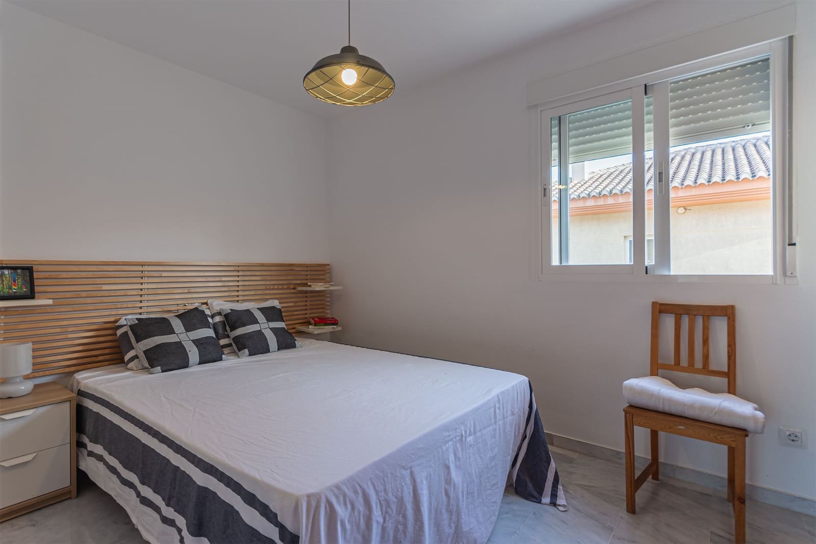 4 makuuhuone Kattohuoneisto vuokrattavana paikassa Almunecar mukana 
autotalli - 1 750 € (Ref: 9866437)