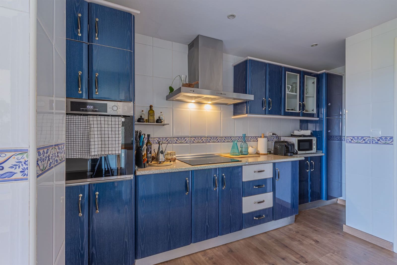 4 makuuhuone Kattohuoneisto vuokrattavana paikassa Almunecar mukana 
autotalli - 1 750 € (Ref: 9866437)